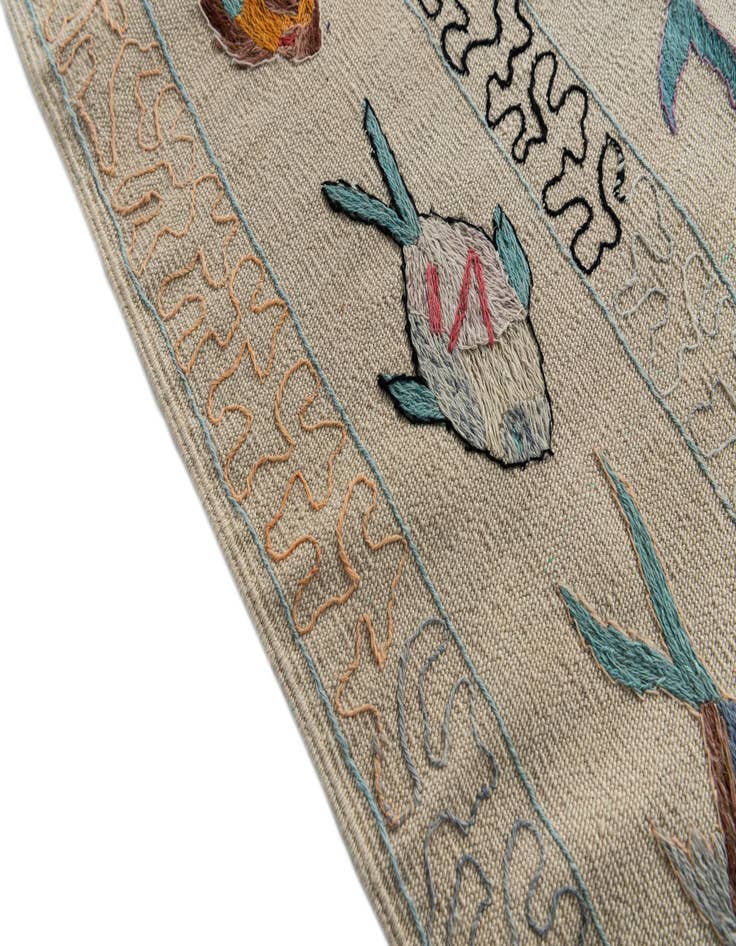 Detail image of  7' 1 x 9' 8  Hand Woven Kilim Suzani Wool Rug