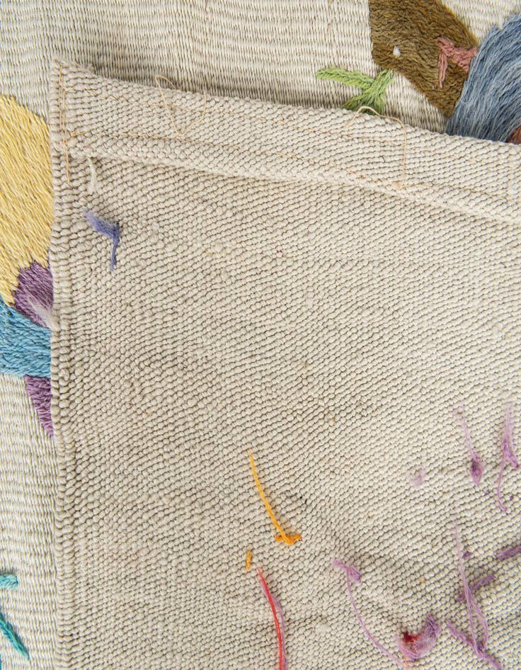 Detail image of  5' 7 x 8'  Hand Woven Kilim Suzani Wool Rug