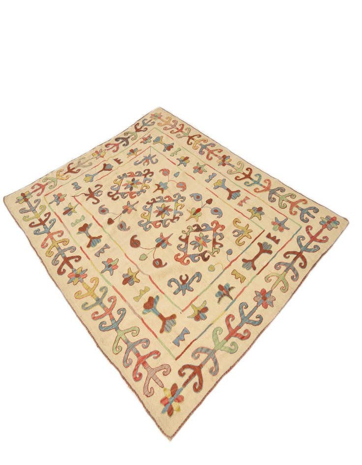 Detail image of  5' 11 x 7' 7  Hand Woven Kilim Suzani Wool Rug