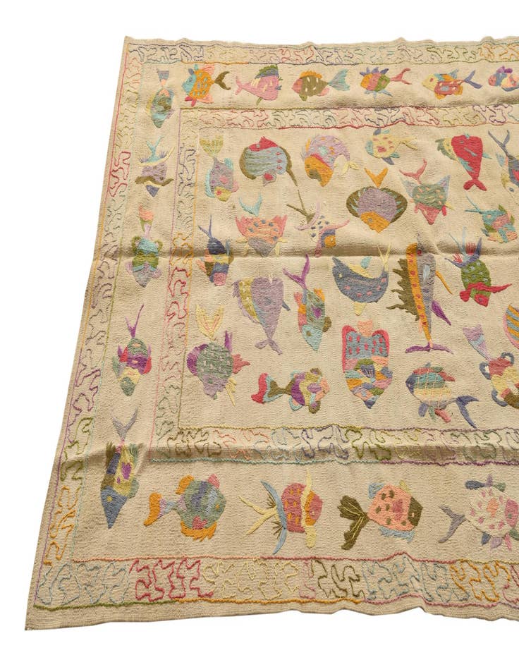 Detail image of  4' 9 x 6' 4  Hand Woven Kilim Suzani Wool Rug