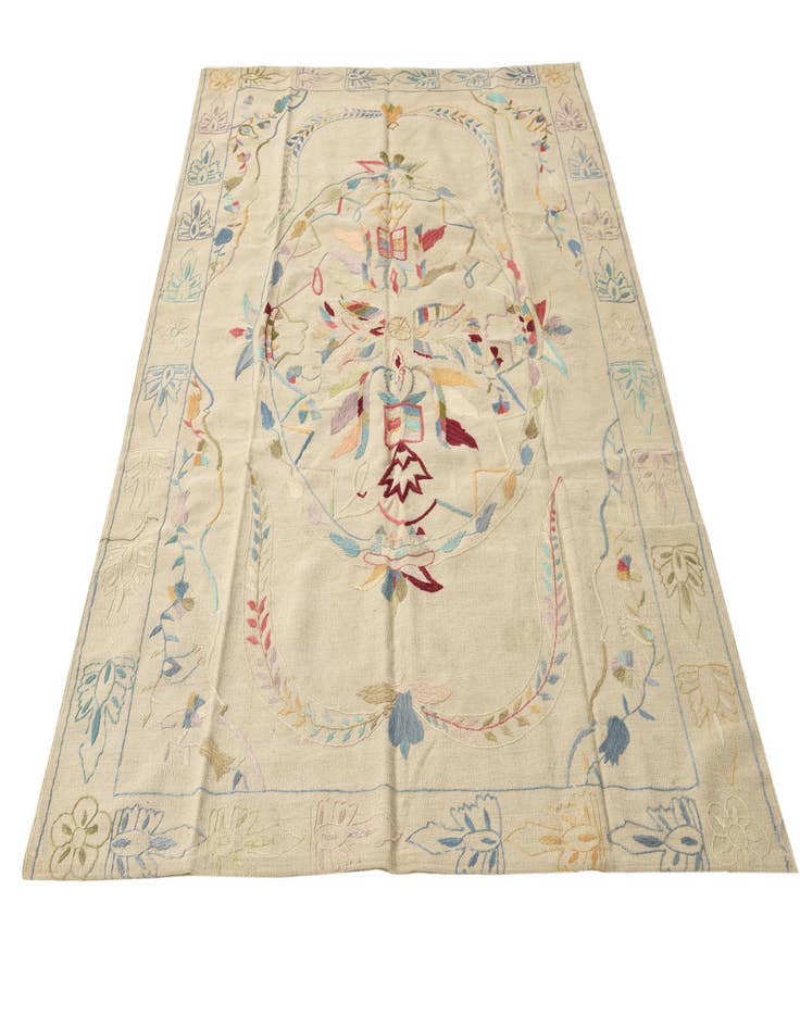 Detail image of  5' 7 x 7' 9  Hand Woven Kilim Suzani Wool Rug