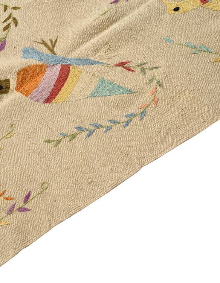 Detail image of  5' 6 x 7' 7  Hand Woven Kilim Suzani Wool Rug