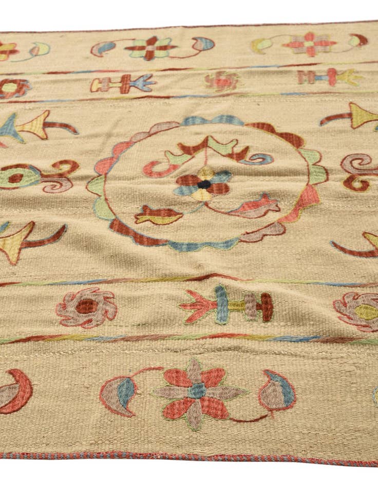 Detail image of  5' x 6' 10  Hand Woven Kilim Suzani Wool Rug