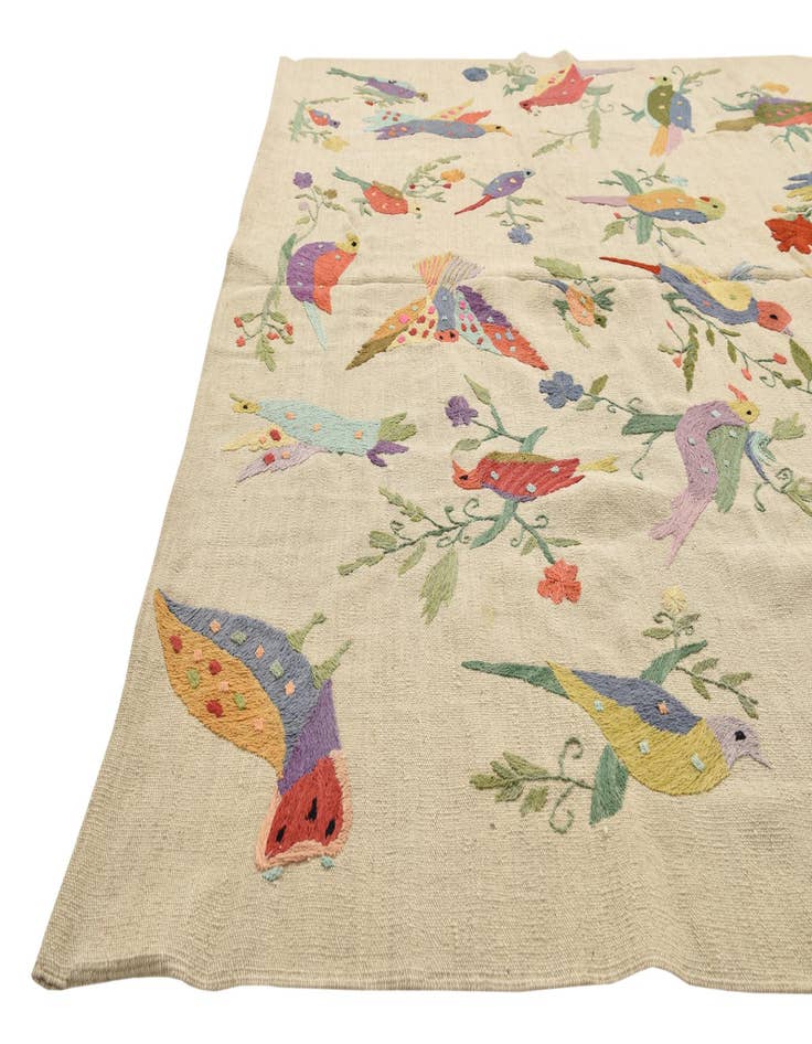 Detail image of  6' 5 x 9'  Hand Woven Kilim Suzani Wool Rug