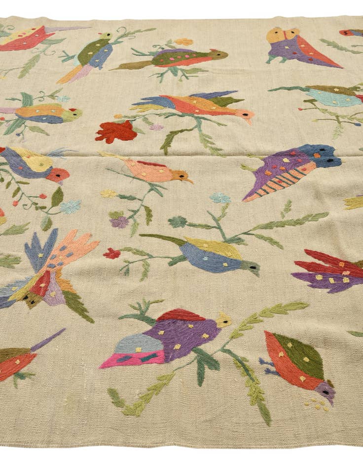 Detail image of  6' 5 x 9'  Hand Woven Kilim Suzani Wool Rug