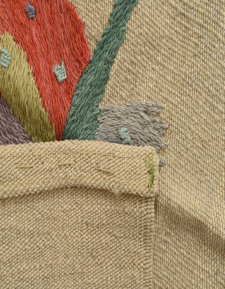 Detail image of  6' 8 x 8' 11  Hand Woven Kilim Suzani Wool Rug