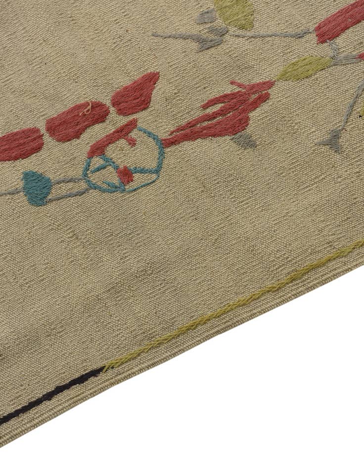 Detail image of  4' 1 x 5' 9  Hand Woven Kilim Suzani Wool Rug