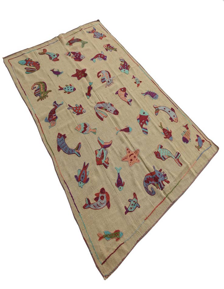 Detail image of  4' 7 x 7'  Hand Woven Kilim Suzani Wool Rug