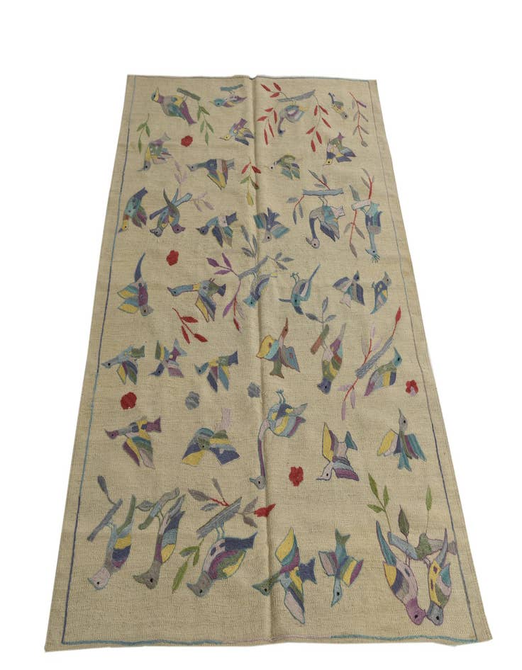 Detail image of  4' 4 x 5' 8  Hand Woven Kilim Suzani Wool Rug