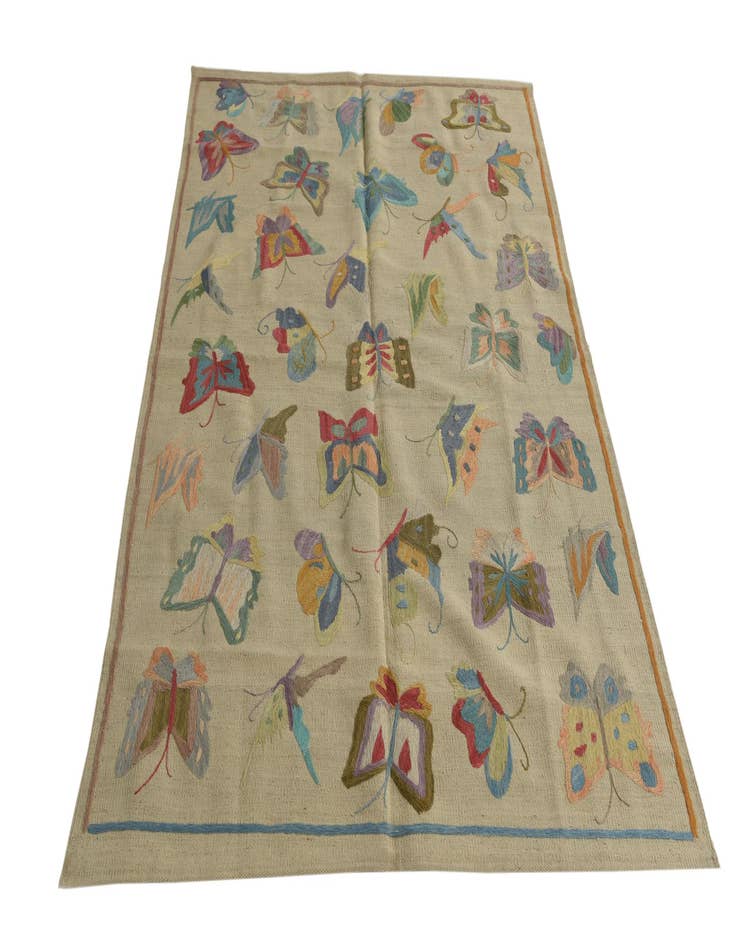 Detail image of  4' 1 x 5' 10  Hand Woven Kilim Suzani Wool Rug