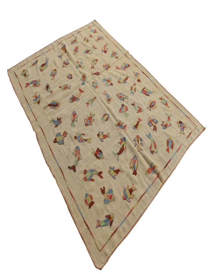 Detail image of  4' 10 x 6' 6  Hand Woven Kilim Suzani Wool Rug