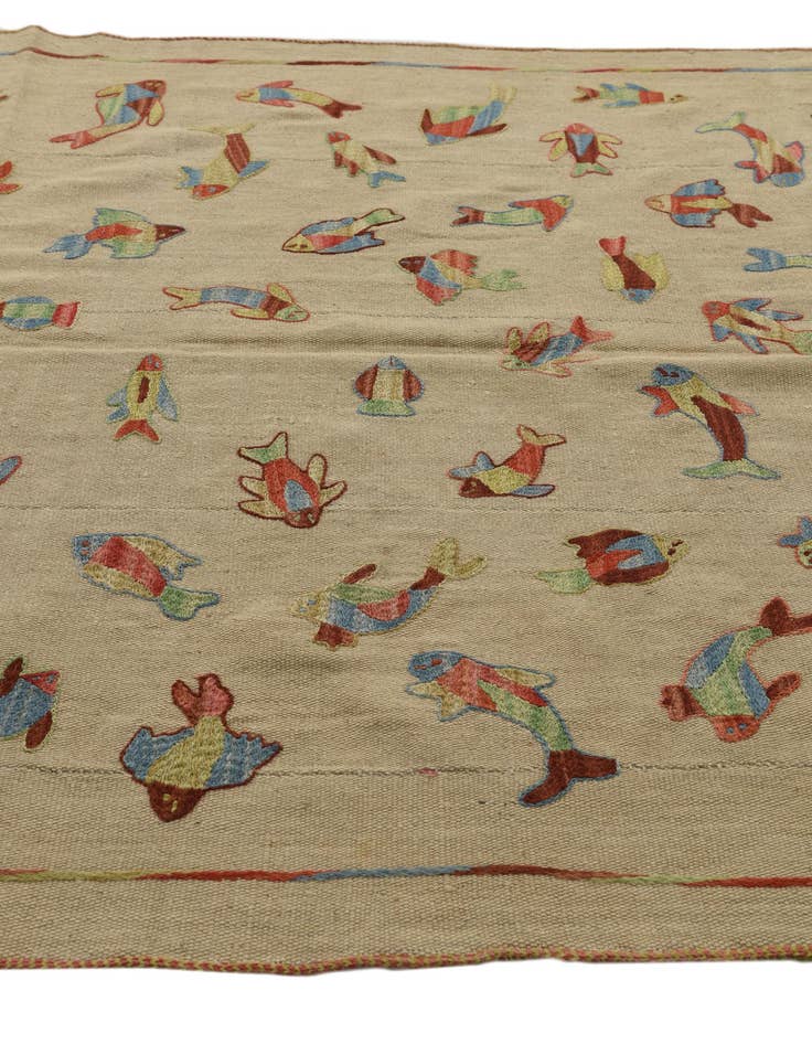 Detail image of  4' 10 x 6' 6  Hand Woven Kilim Suzani Wool Rug