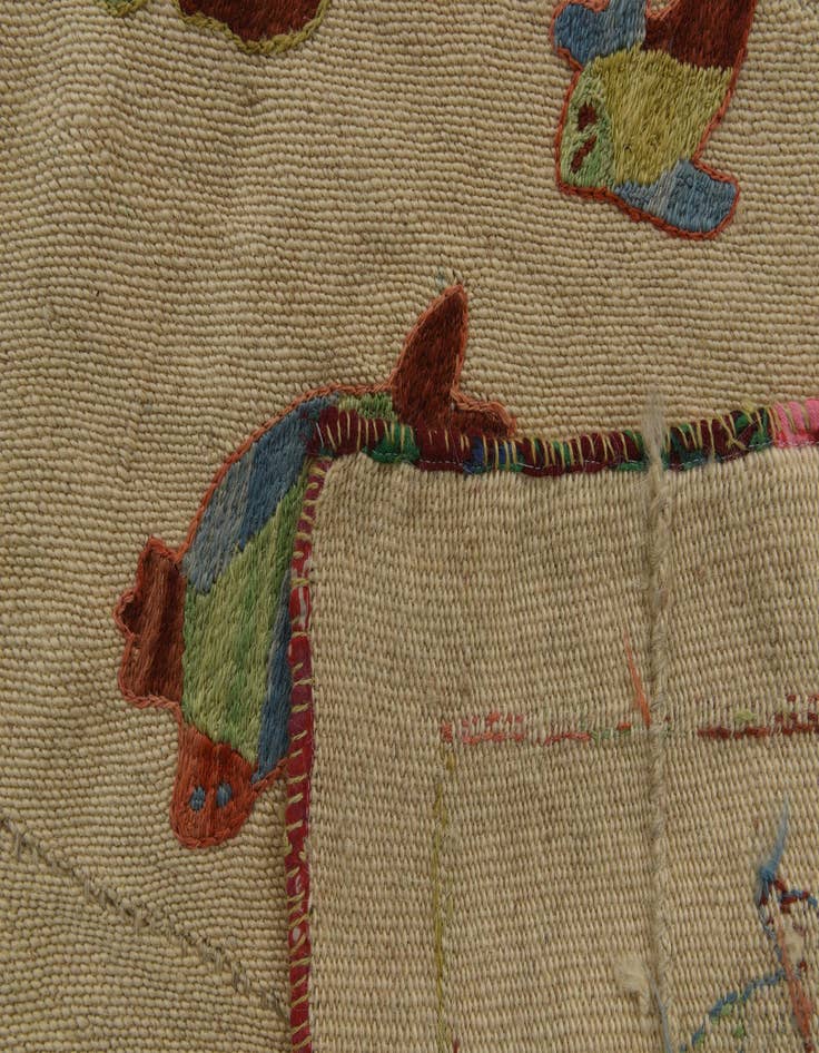 Detail image of  4' 10 x 6' 6  Hand Woven Kilim Suzani Wool Rug