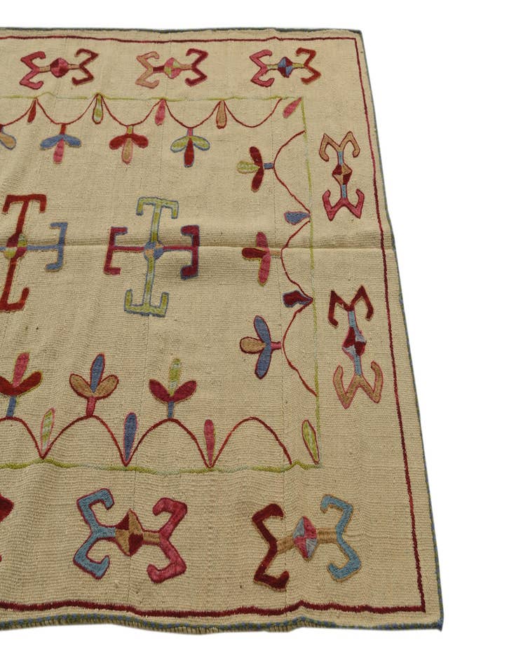 Detail image of  4' x 5' 8  Hand Woven Kilim Suzani Wool Rug