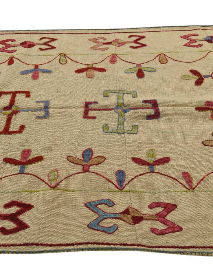 Detail image of  4' x 5' 8  Hand Woven Kilim Suzani Wool Rug