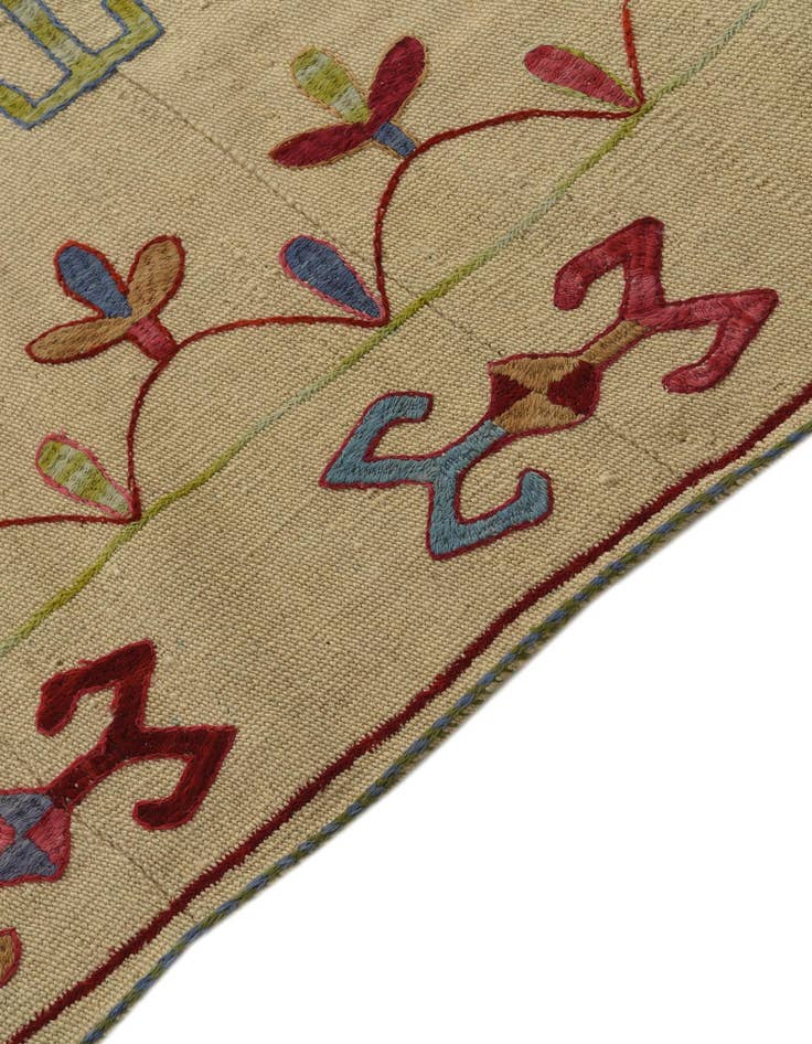 Detail image of  4' x 5' 8  Hand Woven Kilim Suzani Wool Rug