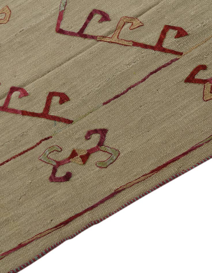 Detail image of 5' 10 x 7' 3 Hand Woven Kilim Suzani Wool Rug