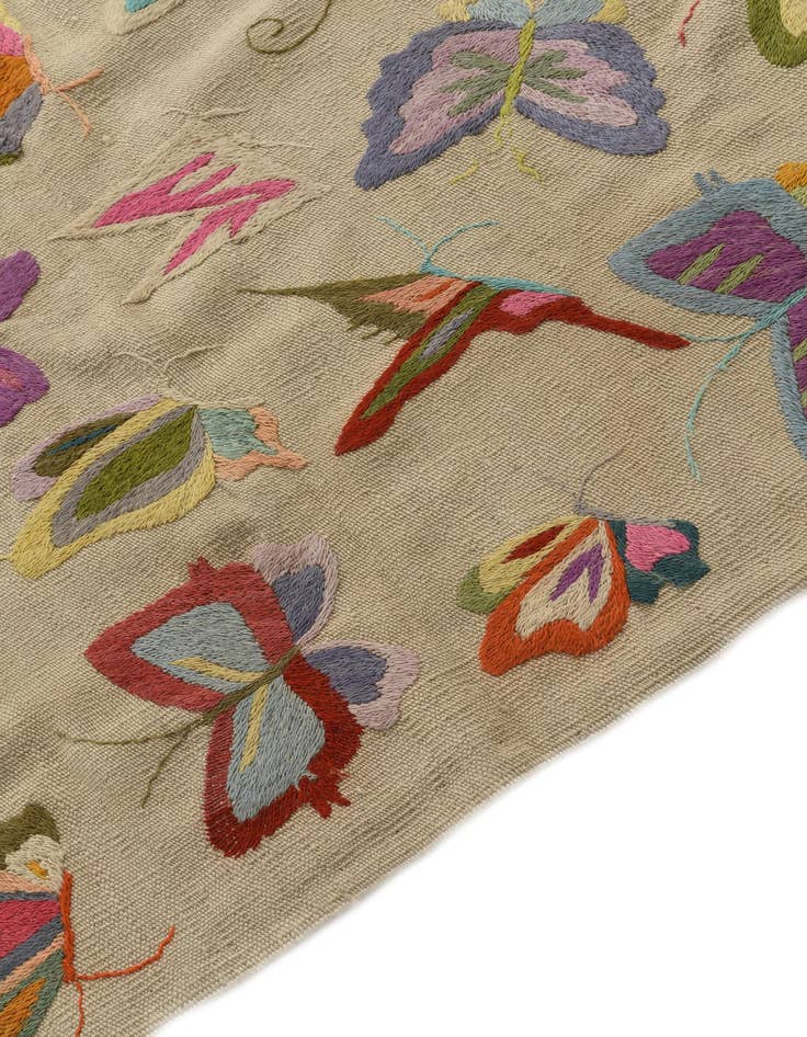 Detail image of  4' x 5' 6  Hand Woven Kilim Suzani Wool Rug