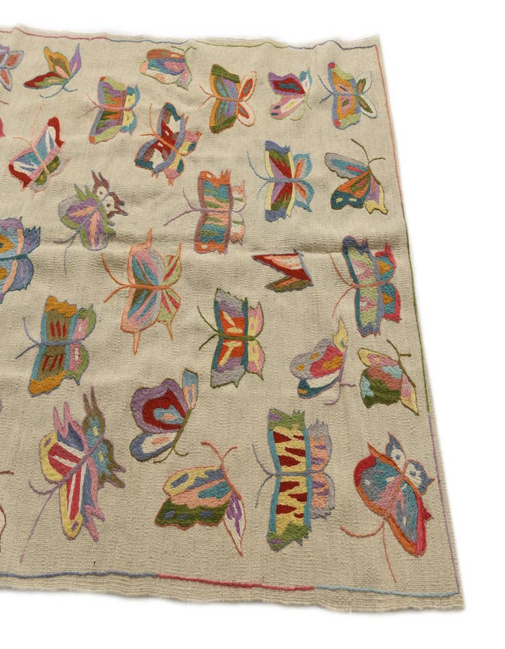 Detail image of  4' 1 x 5' 6  Hand Woven Kilim Suzani Wool Rug