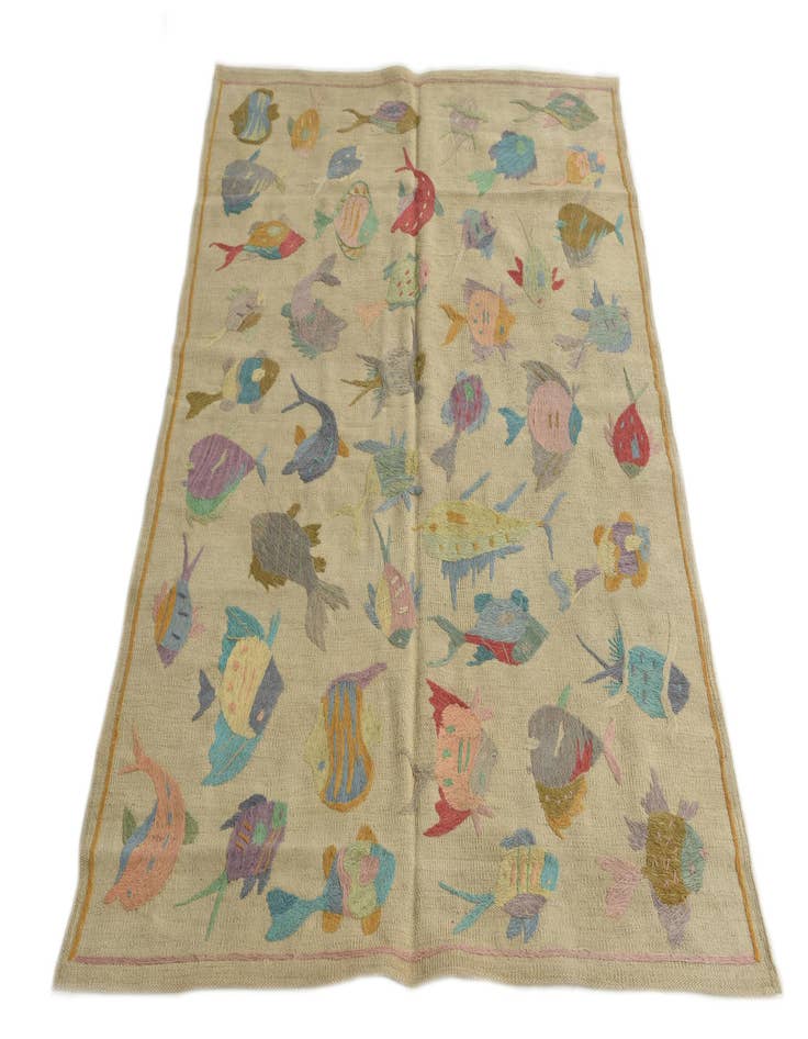 Detail image of  4' 1 x 5' 7  Hand Woven Kilim Suzani Wool Rug