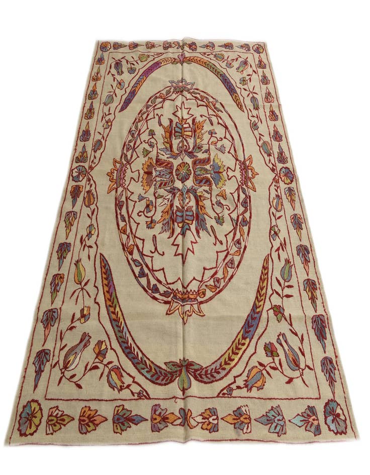 Detail image of  5' 5 x 7' 4  Hand Woven Kilim Suzani Wool Rug