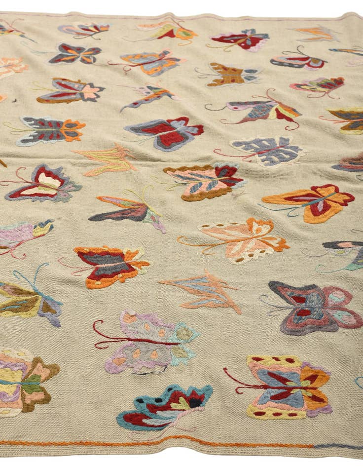 Detail image of  6' 9 x 9' 2  Hand Woven Kilim Suzani Wool Rug