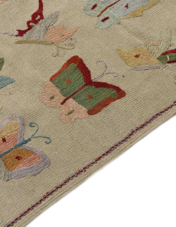 Detail image of  4' 3 x 5' 9  Hand Woven Kilim Suzani Wool Rug