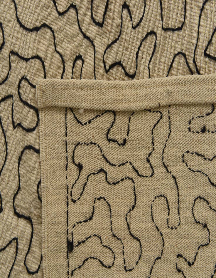 Detail image of  8' 4 x 9' 7  Hand Woven Kilim Suzani Wool Rug