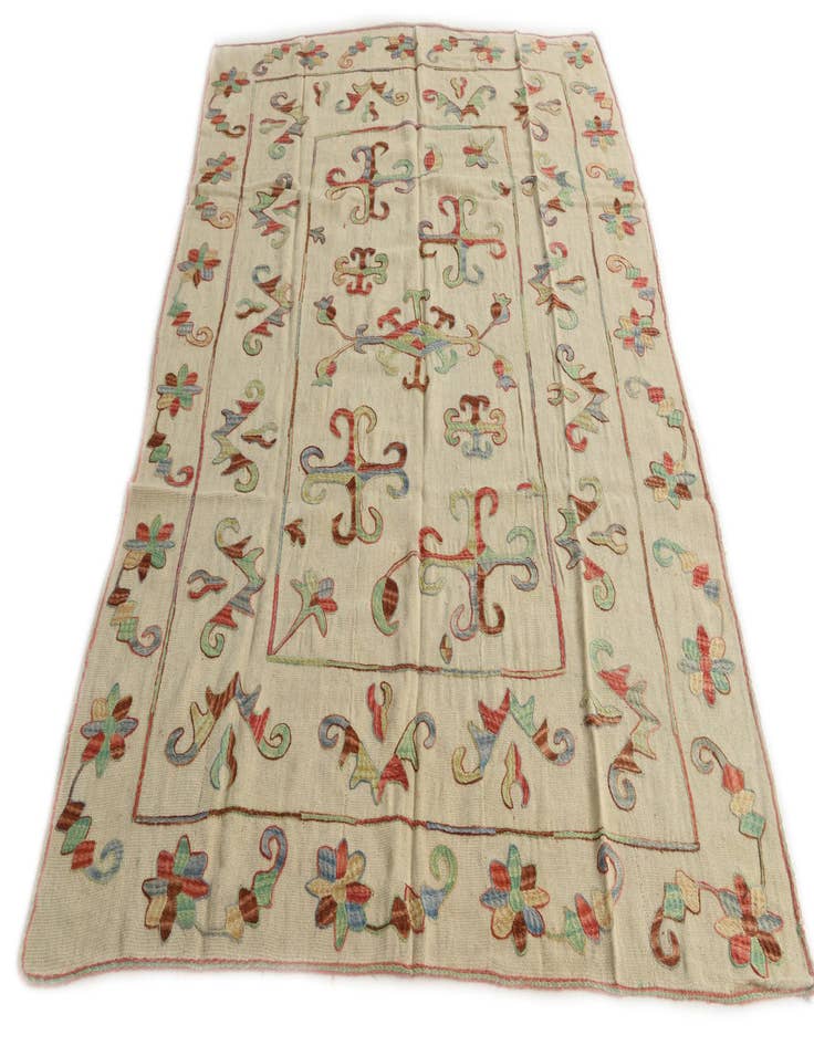 Detail image of  5' 5 x 7' 8  Hand Woven Kilim Suzani Wool Rug