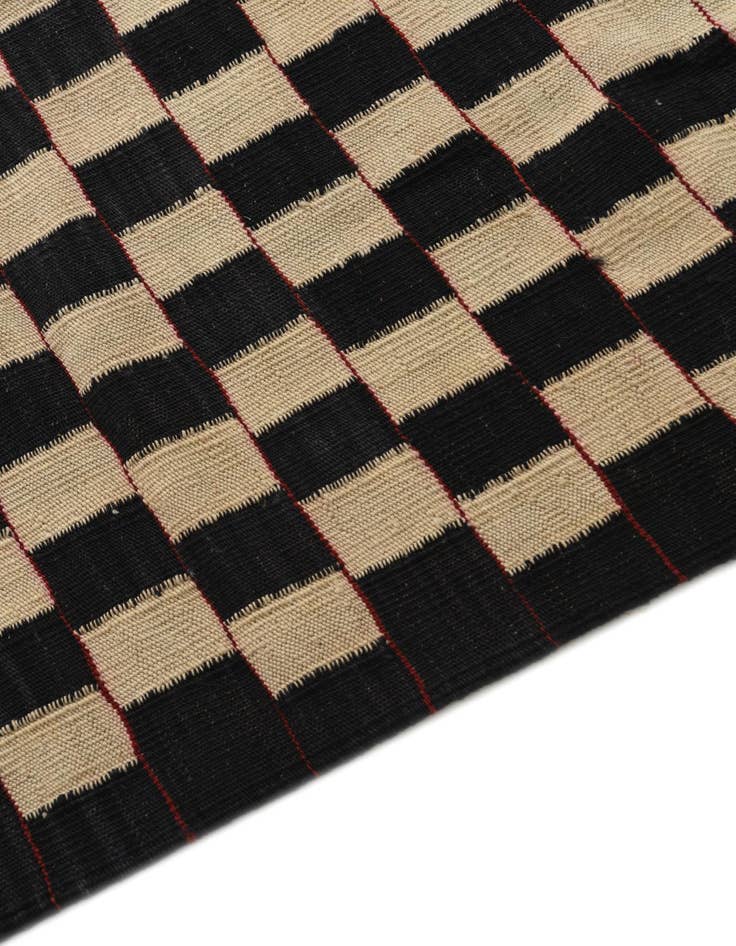 Detail image of  4' 1 x 5' 7  Hand Woven Kilim Suzani Wool Rug