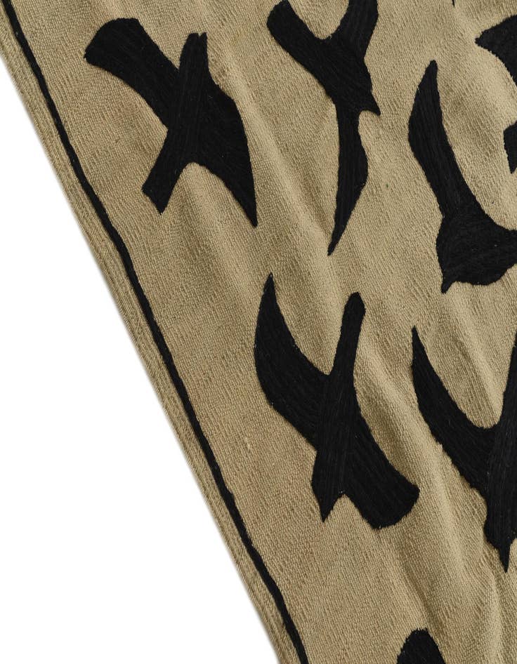 Detail image of  6' 10 x 9' 5  Hand Woven Kilim Suzani Wool Rug