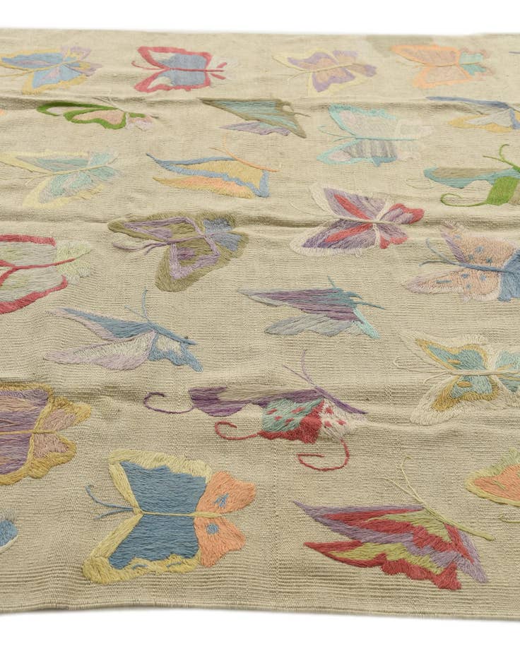 Detail image of  5' 4 x 7' 2  Hand Woven Kilim Suzani Wool Rug