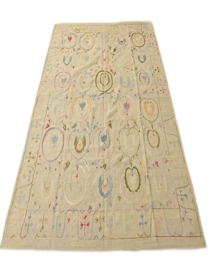 Detail image of  6' x 7' 8  Hand Woven Kilim Suzani Wool Rug