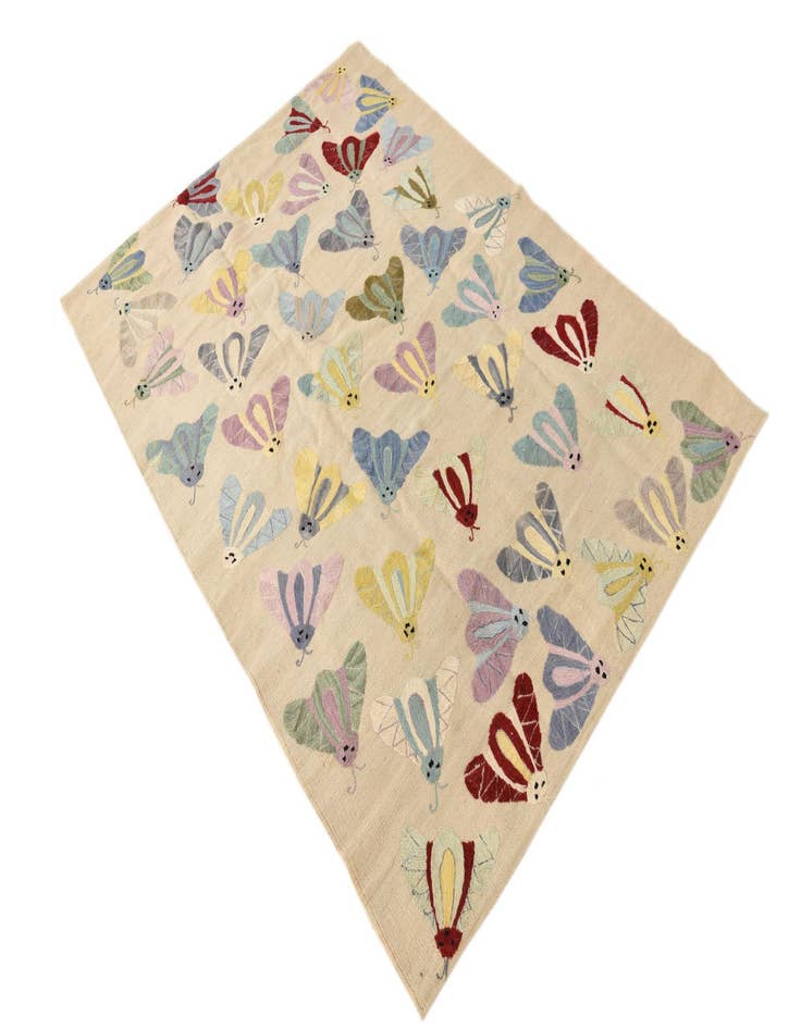 Detail image of  4' 2 x 5' 8  Hand Woven Kilim Suzani Wool Rug