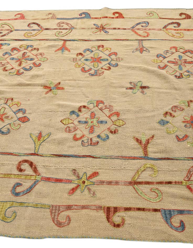 Detail image of  5' 10 x 7' 3  Hand Woven Kilim Suzani Wool Rug