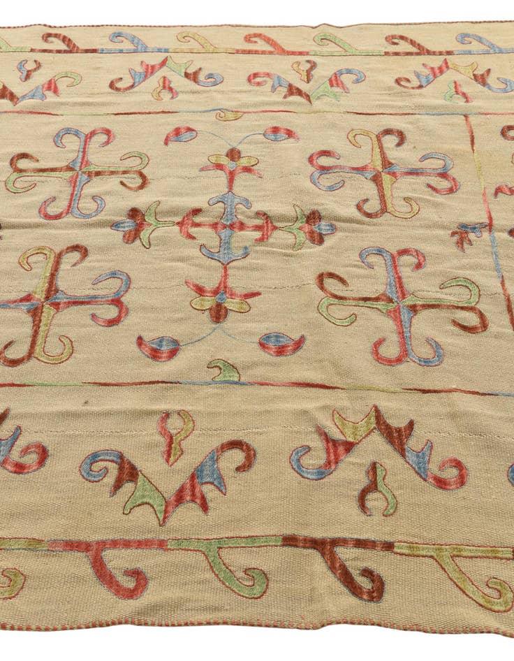 Detail image of  5' 6 x 7' 7  Hand Woven Kilim Suzani Wool Rug