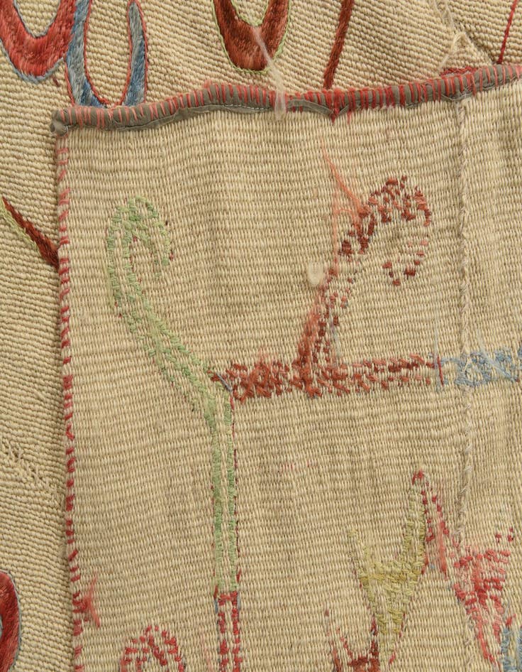 Detail image of  5' 6 x 7' 7  Hand Woven Kilim Suzani Wool Rug