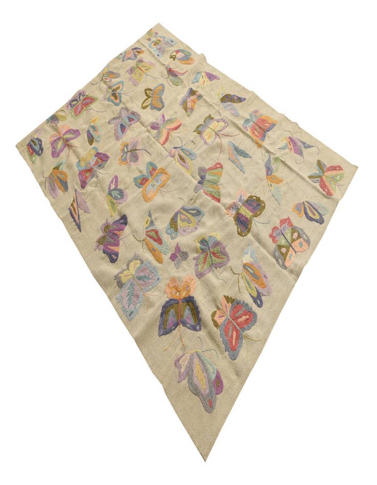 Detail image of  4' 8 x 6' 5  Hand Woven Kilim Suzani Wool Rug