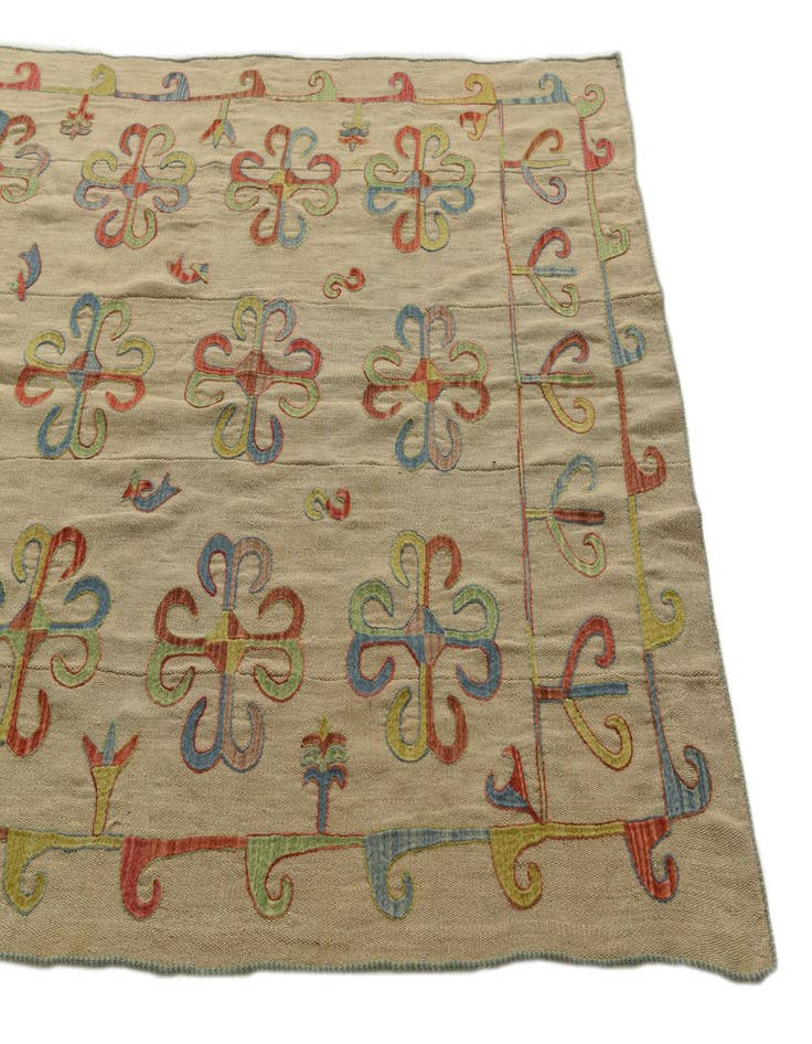 Detail image of  5' 7 x 7' 9  Hand Woven Kilim Suzani Wool Rug