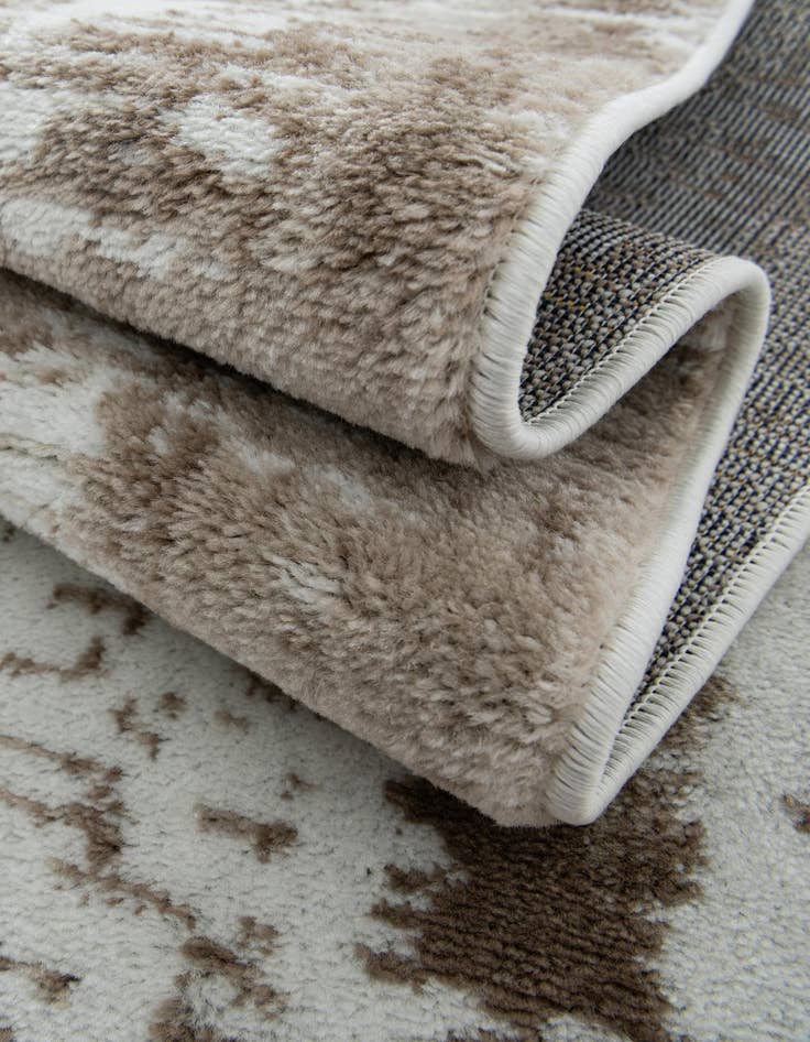 Detail image of  2' x 3' Laguna Rug