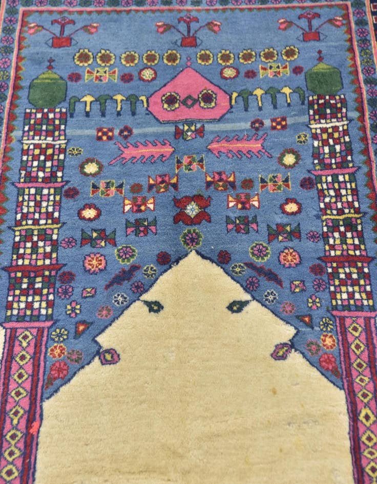 Detail image of  4' x 5' 10  Hand Knotted Lahour Oriental Wool Rug
