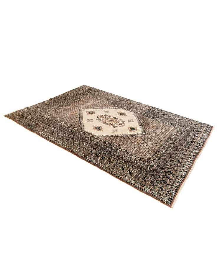 Detail image of  5' 7 x 7' 11  Hand Knotted Lahour Oriental Wool Rug