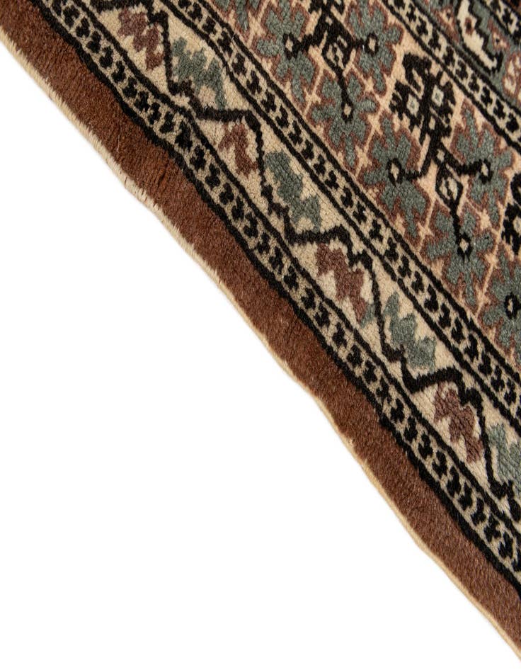 Detail image of  5' 7 x 7' 11  Hand Knotted Lahour Oriental Wool Rug