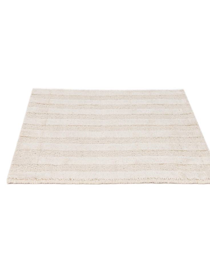 Detail image of  2' 1 x 3' 2  Hand Woven Lana New Zealand Wool Rug