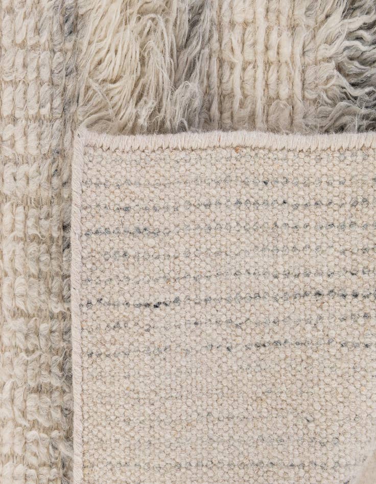 Detail image of  2' 2 x 3'  Hand Knotted Lana New Zealand Wool Rug