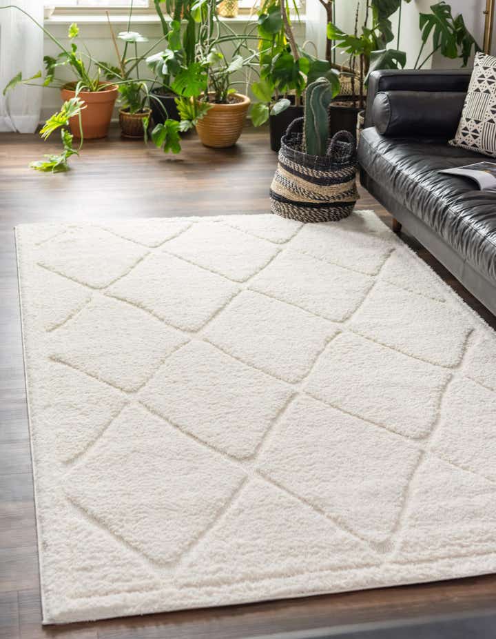 Ivory 8' x 10' Lattice Shag Rug | Rugs.com