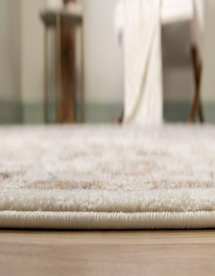 Detail image of  5' x 8' Legacy Rug