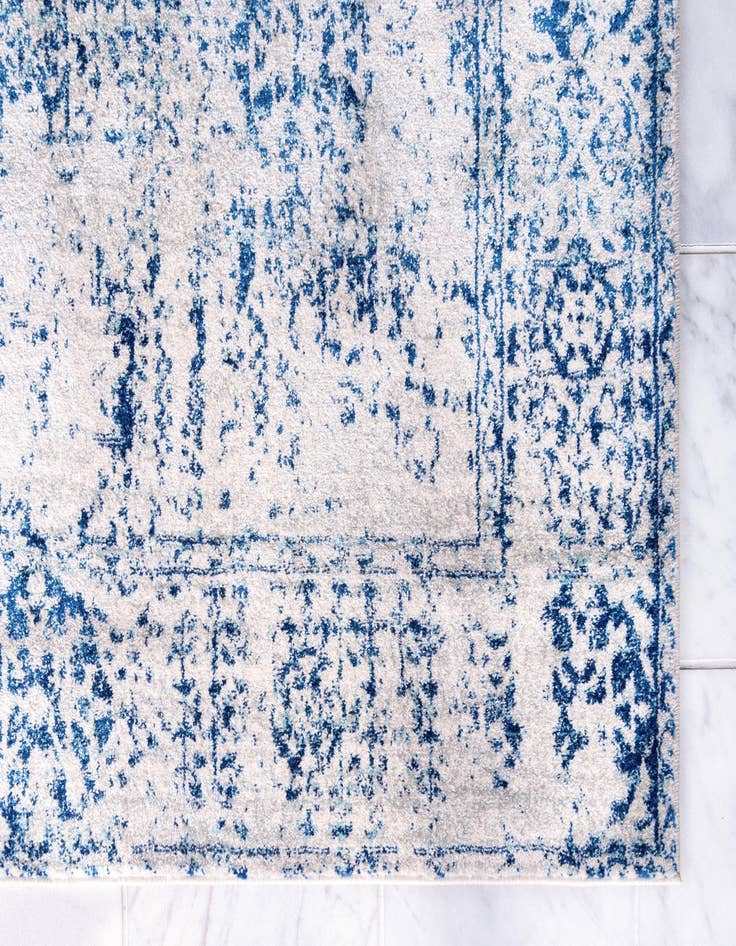 Detail image of  4' x 6' Legacy Rug