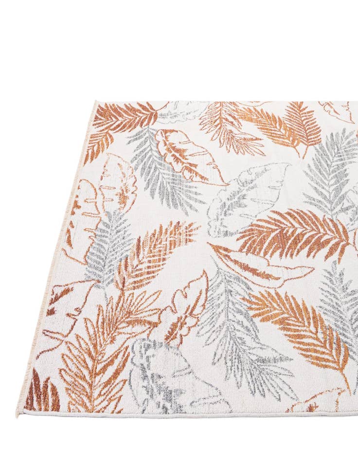 Detail image of  5' 4 x 8' Lola Rug