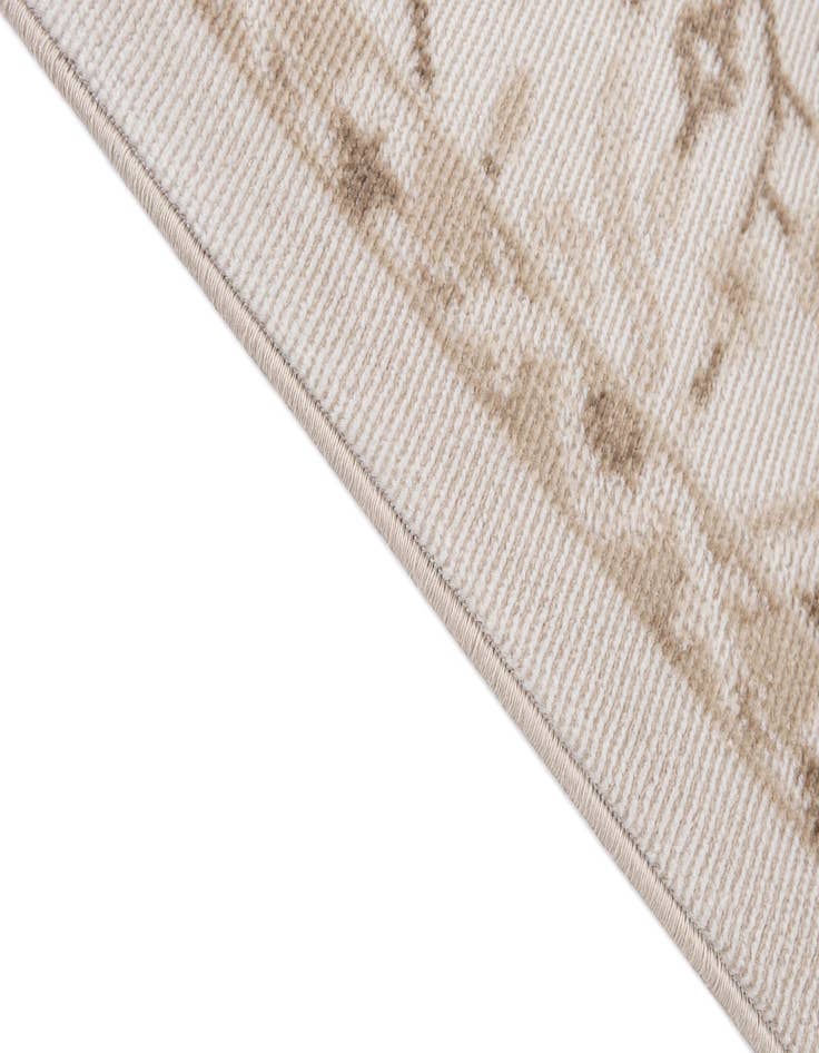 Detail image of  5' 4 x 7' 8 Lola Rug